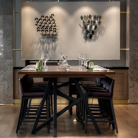 Courtyard By Marriott Center 4*