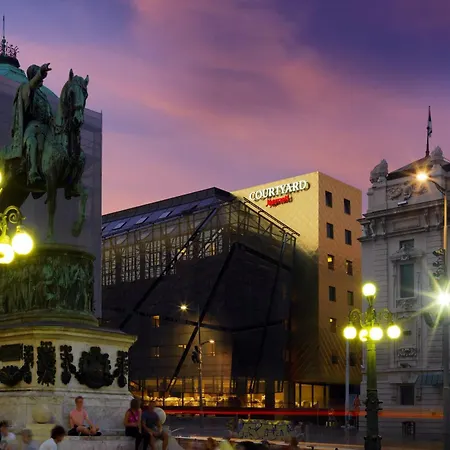 Hotel Courtyard By Marriott Center 4*