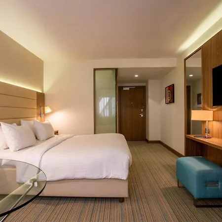 Courtyard By Marriott Center Hotel 4*