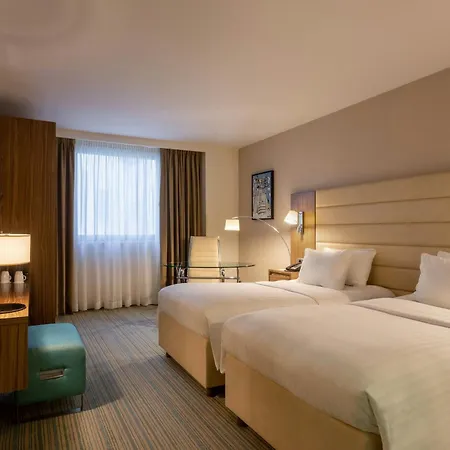 Hotel Courtyard By Marriott Center Belgrad