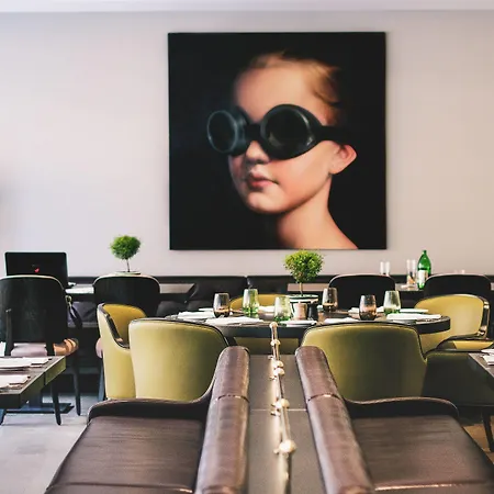 Hotel Courtyard By Marriott Center Belgrado