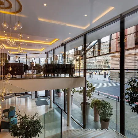 Courtyard By Marriott Center Belgrad