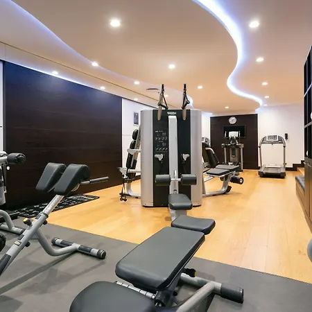 Courtyard By Marriott Center 4*