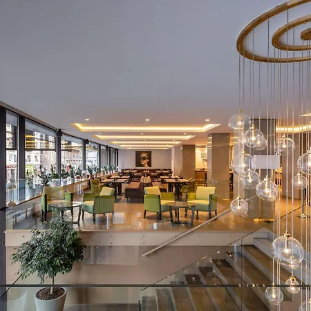 Courtyard By Marriott Center Hotel Belgrade