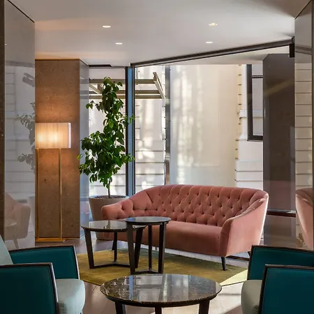 Courtyard By Marriott Center Hotel Belgrade