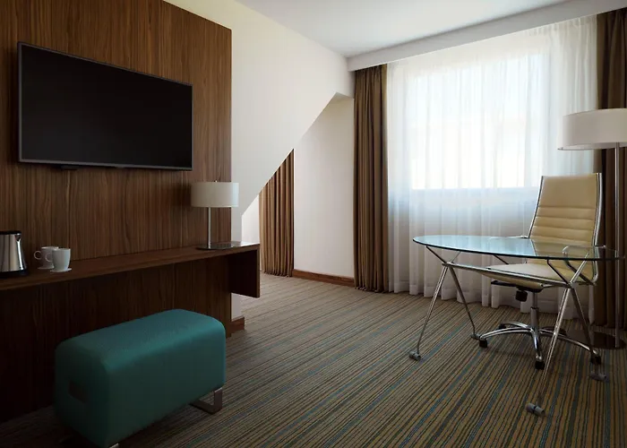 Courtyard By Marriott Center Hotel 4*