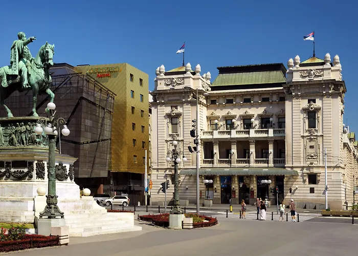 Courtyard By Marriott Center Hotel 4*